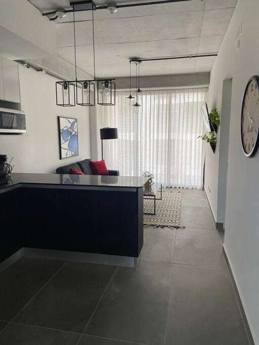 Moderno Apto Shift Zona 16, Cerca De Embajada Eeuu Y Explanada Cayala Guatemala City Ngoại thất bức ảnh