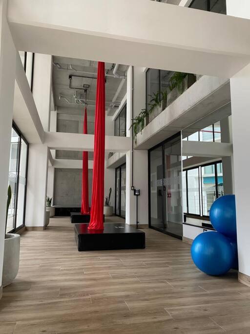 Moderno Apto Shift Zona 16, Cerca De Embajada Eeuu Y Explanada Cayala Guatemala City Ngoại thất bức ảnh