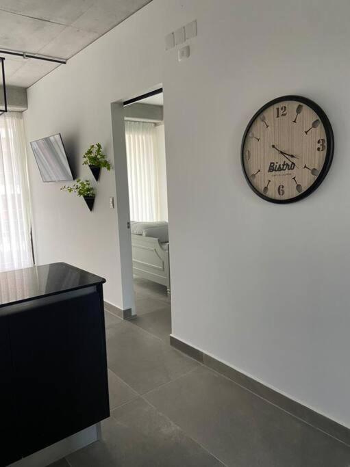 Moderno Apto Shift Zona 16, Cerca De Embajada Eeuu Y Explanada Cayala Guatemala City Ngoại thất bức ảnh